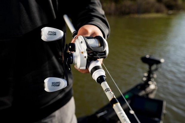 Abu Garcia - Reel Max PRO Left - Abu Garcia