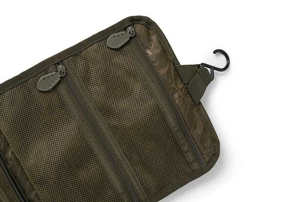 Fox Carp - Voyager Roll Wash Bag - Fox Carp