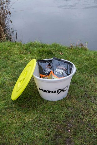  Matrix - 17L Groundbait Bucket &amp; Lid - Matrix