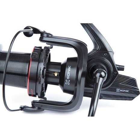 Sonik - Slip voorop SK-47 Carbon 10000 Carp Reel - Sonik