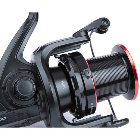 Sonik - Slip voorop SK-47 Carbon 10000 Carp Reel - Sonik