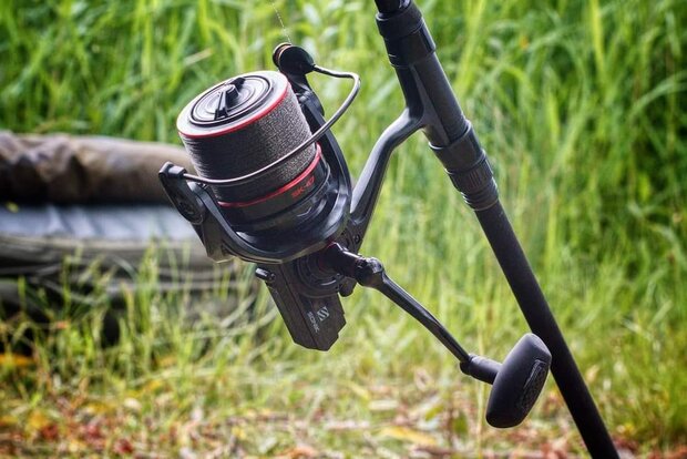 Sonik - Slip voorop SK-47 Carbon 10000 Carp Reel - Sonik